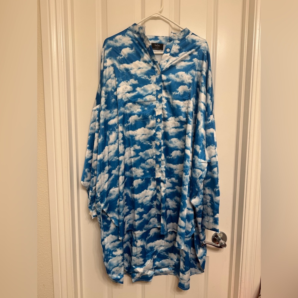 NWT Dressed in LALA Oversized Cloud Printed Tunic